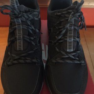 Mens New Balance Trail Running Course shoe